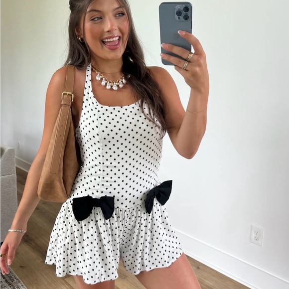 White Polka Dot Bow Romper - Picture 5 of 6